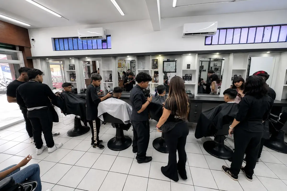 Instalaciones de la Academia de Barbería Expresiones en Cuautepec