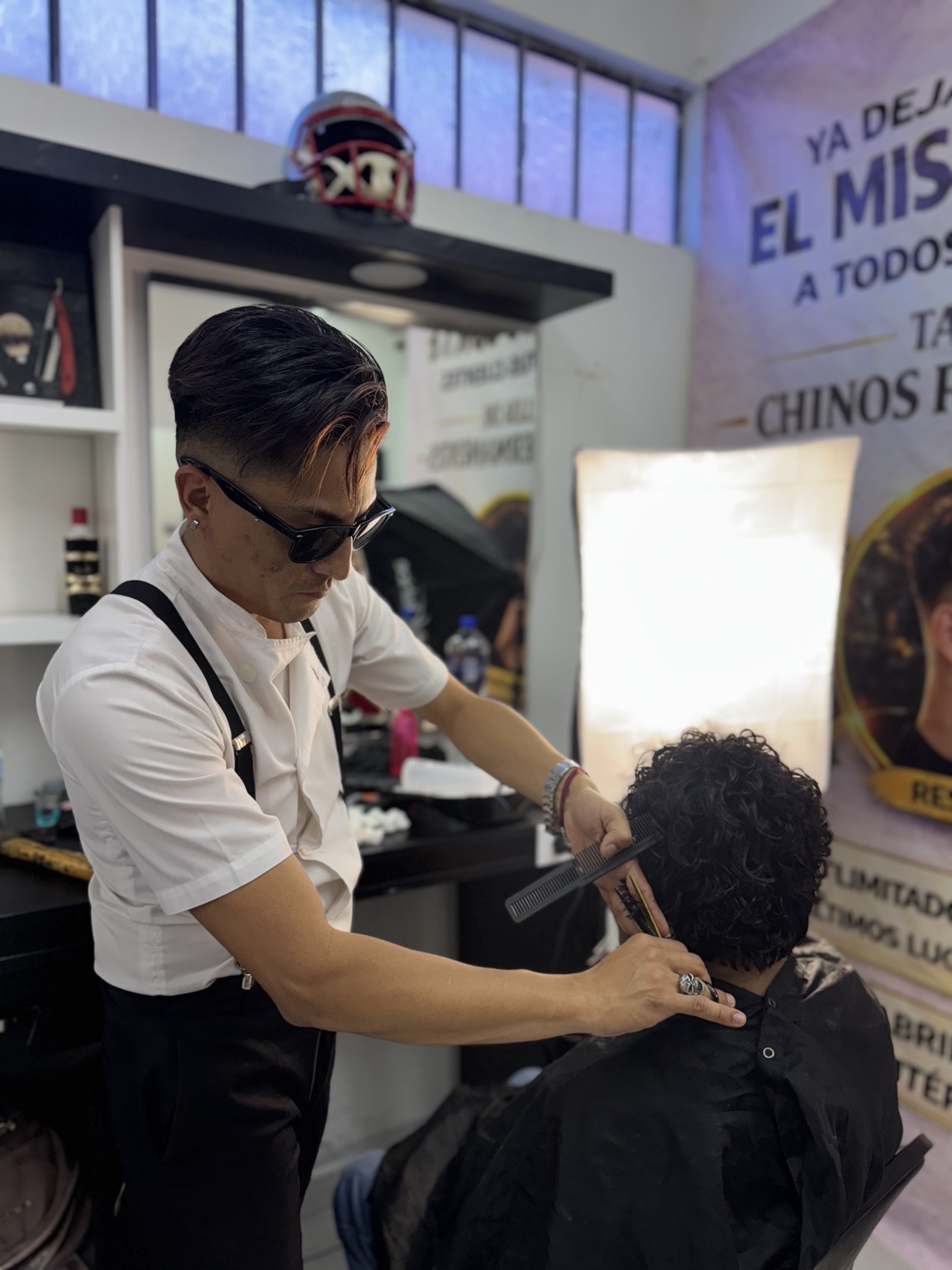 Profesor Duarte Barber, instructor principal certificado, en clase práctica